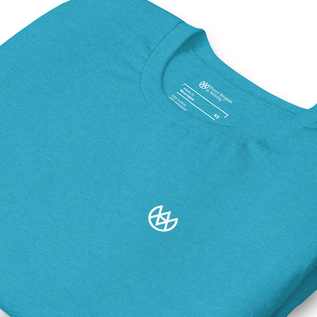 La camiseta esencial de piedras preciosas