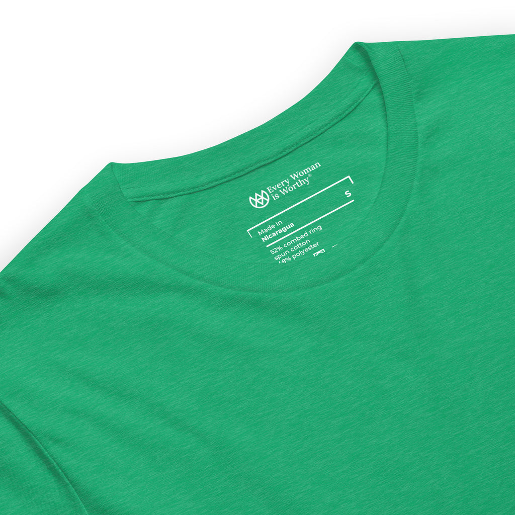La camiseta esencial de piedras preciosas
