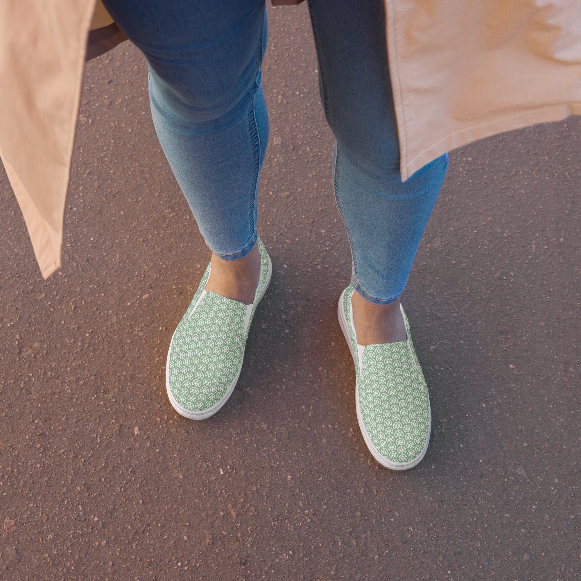 Clover Canvas Slip-ons